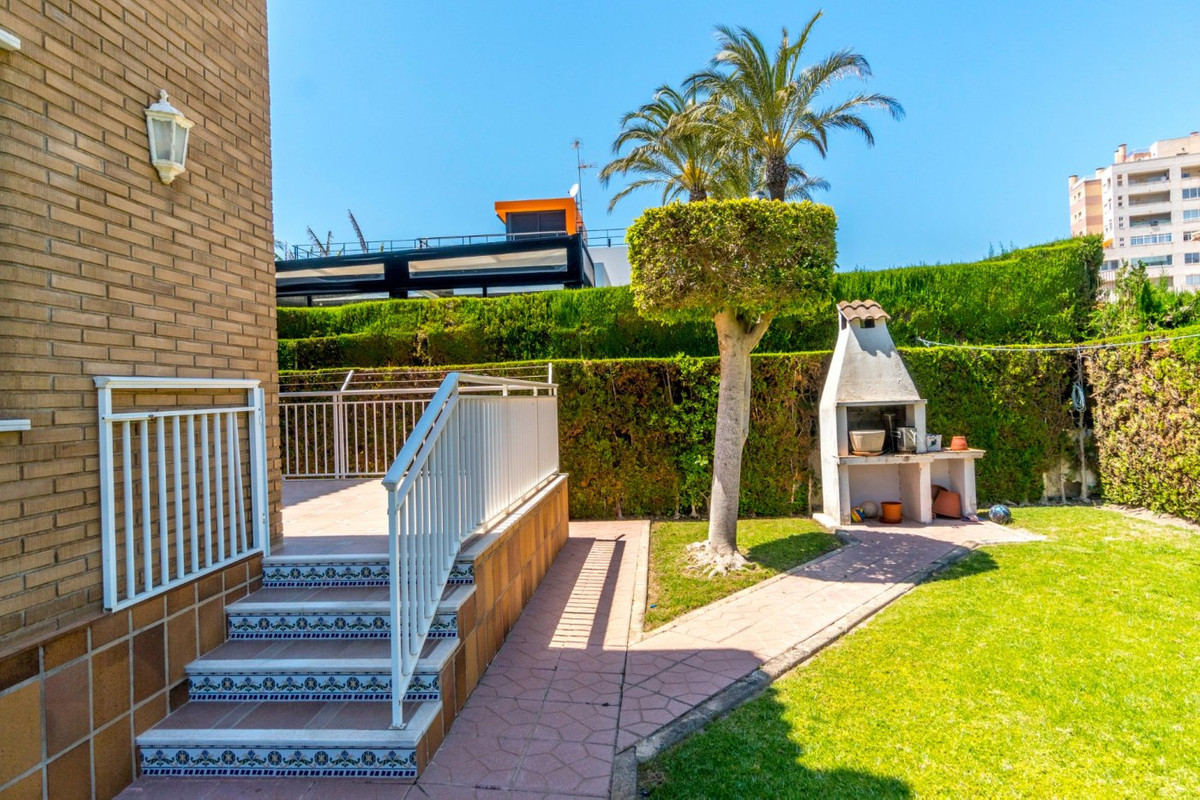5 Bed Townhouse for sale in La Veleta Costa Blanca, Alicante, Spain