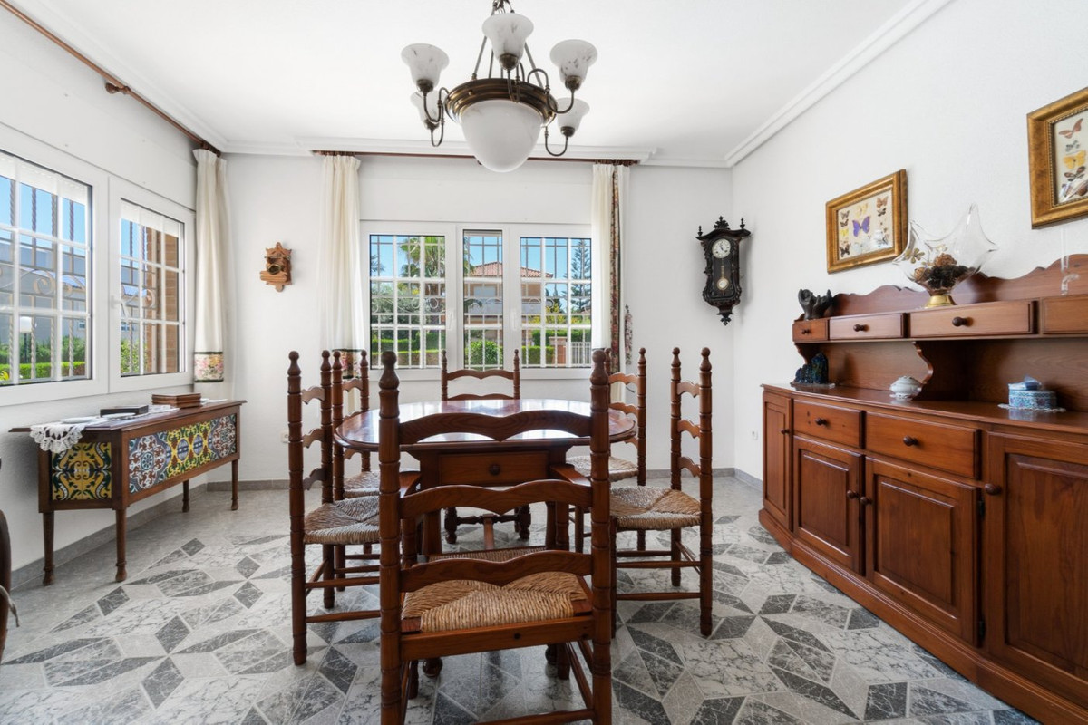 5 Bed Townhouse for sale in La Veleta Costa Blanca, Alicante, Spain
