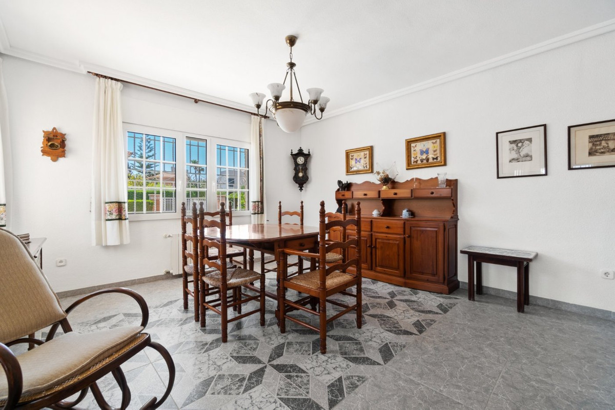 5 Bed Townhouse for sale in La Veleta Costa Blanca, Alicante, Spain