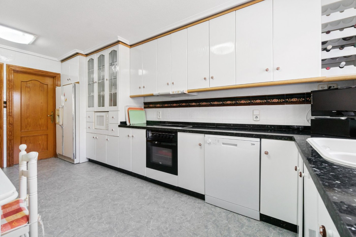 5 Bed Townhouse for sale in La Veleta Costa Blanca, Alicante, Spain