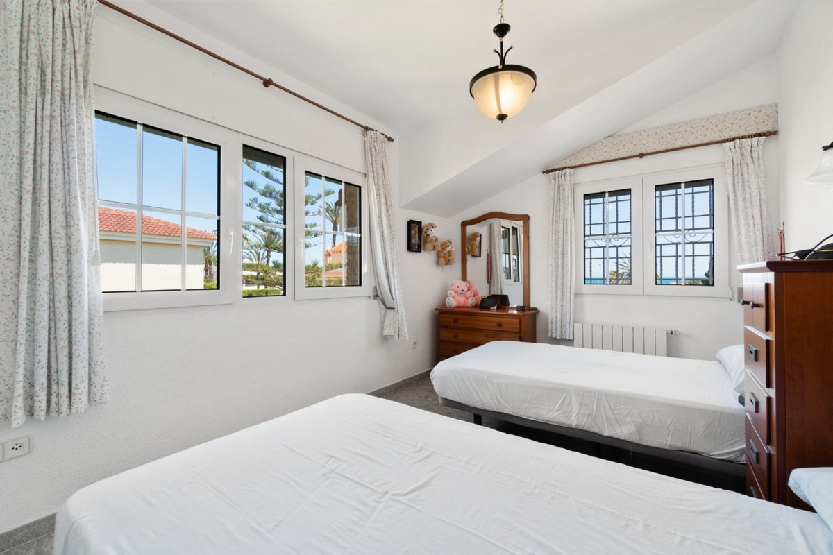 5 Bed Townhouse for sale in La Veleta Costa Blanca, Alicante, Spain