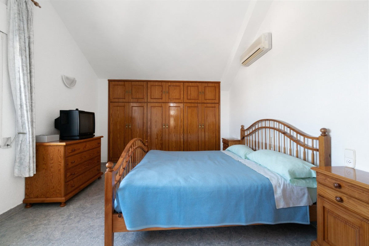 5 Bed Townhouse for sale in La Veleta Costa Blanca, Alicante, Spain