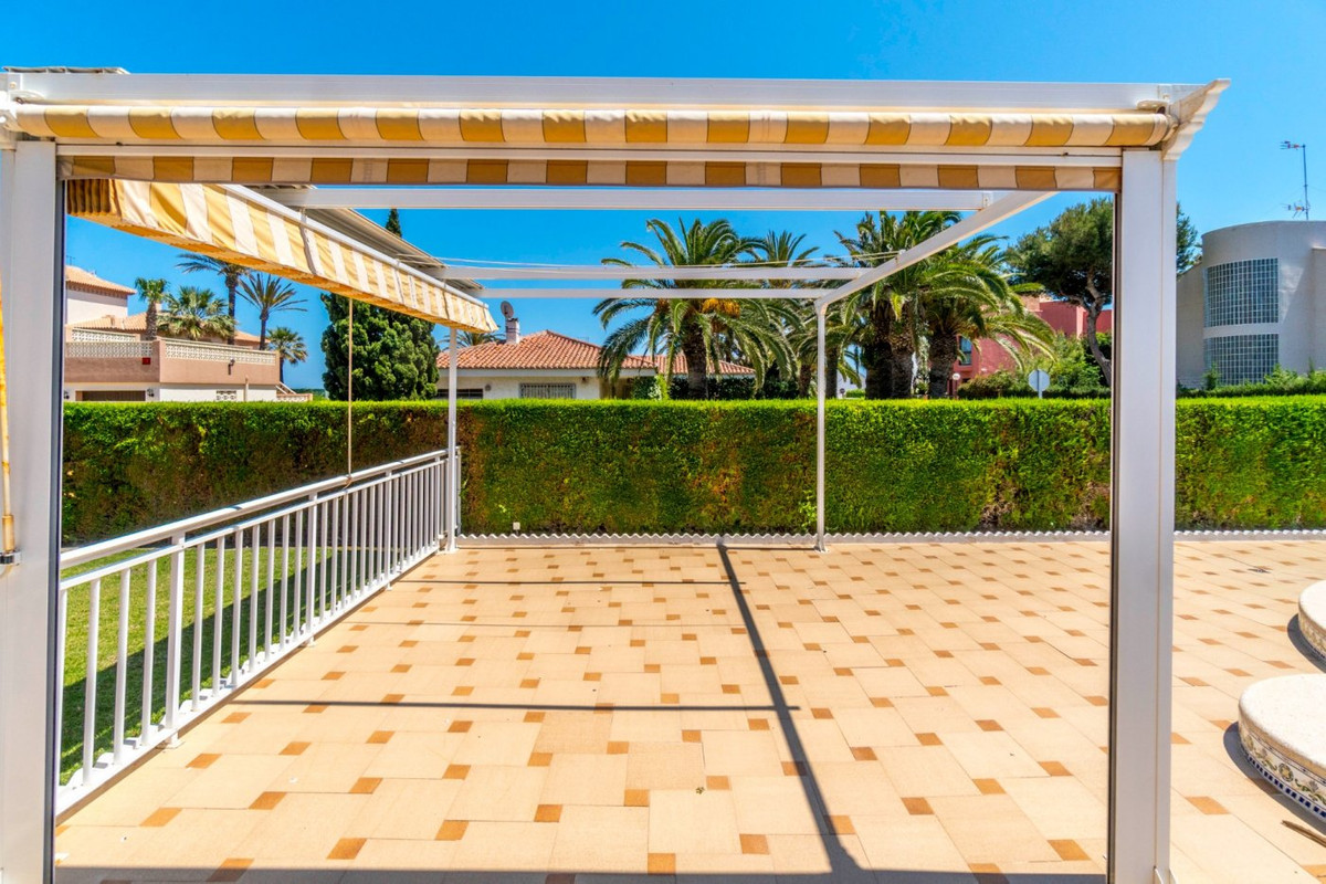 5 Bed Townhouse for sale in La Veleta Costa Blanca, Alicante, Spain