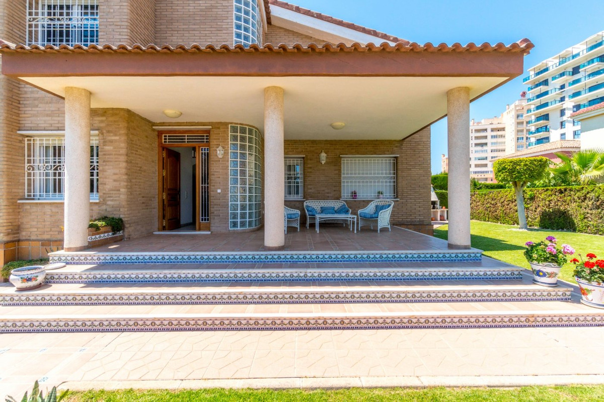5 Bed Townhouse for sale in La Veleta Costa Blanca, Alicante, Spain