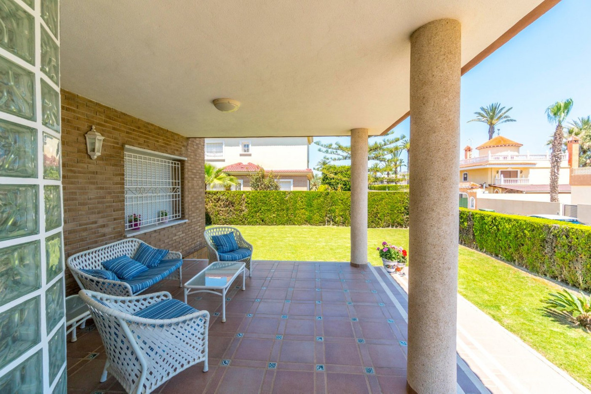5 Bed Townhouse for sale in La Veleta Costa Blanca, Alicante, Spain