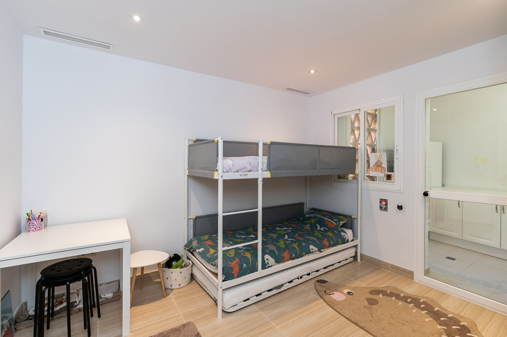 3 Bed Apartment for sale in Elviria Costa Del Sol, Málaga, Spain