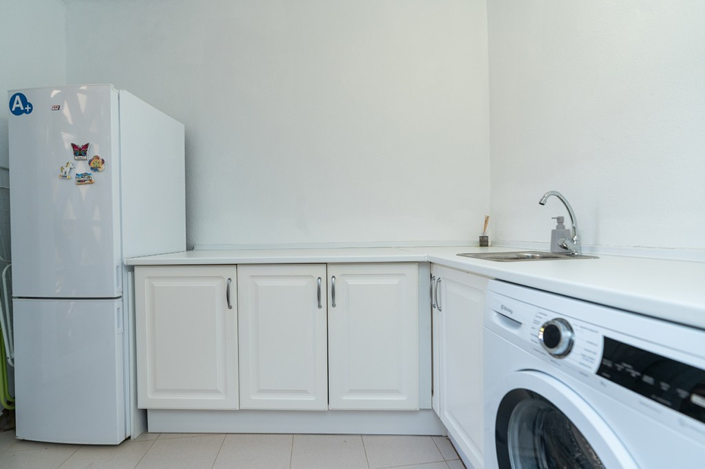 3 Bed Apartment for sale in Elviria Costa Del Sol, Málaga, Spain