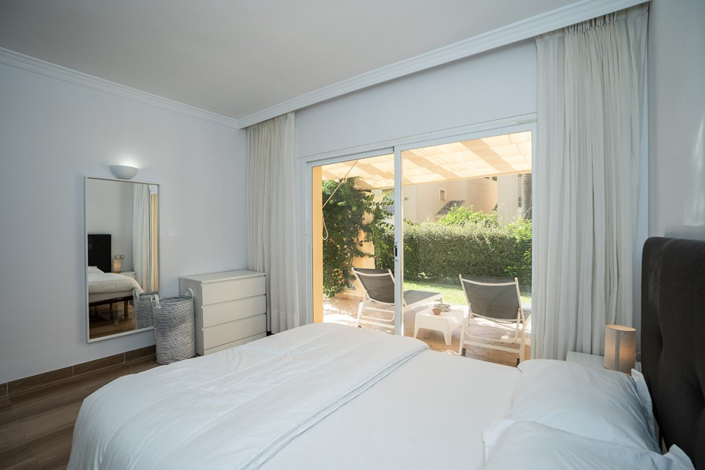 3 Bed Apartment for sale in Elviria Costa Del Sol, Málaga, Spain