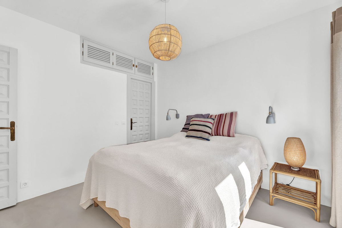 2 Bed Townhouse for sale in Marbella Costa Del Sol, Málaga, Spain