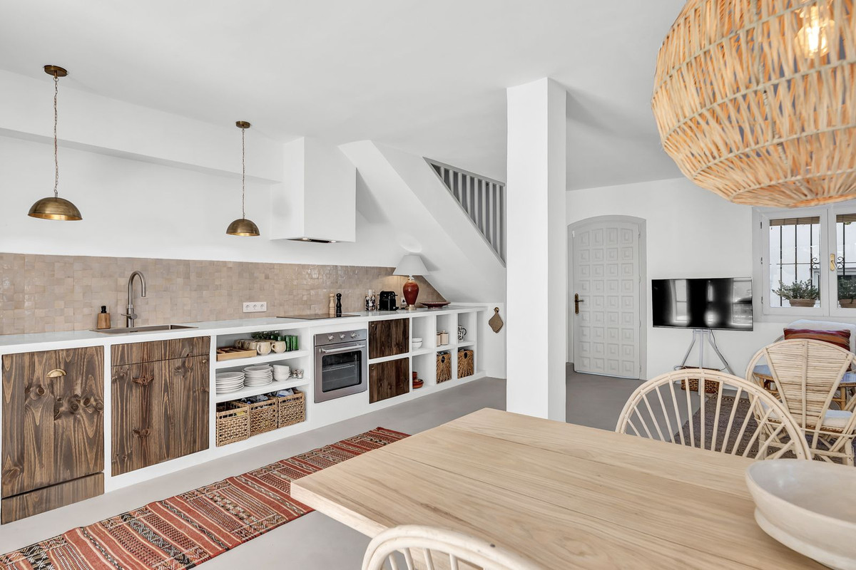 2 Bed Townhouse for sale in Marbella Costa Del Sol, Málaga, Spain