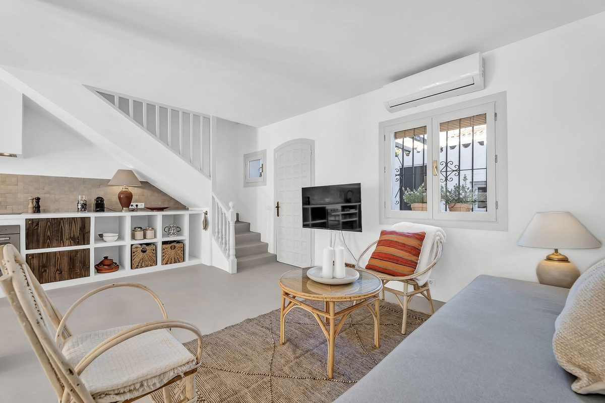 2 Bed Townhouse for sale in Marbella Costa Del Sol, Málaga, Spain