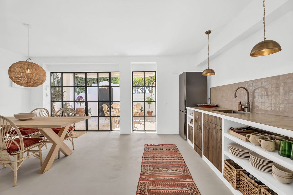 2 Bed Townhouse for sale in Marbella Costa Del Sol, Málaga, Spain