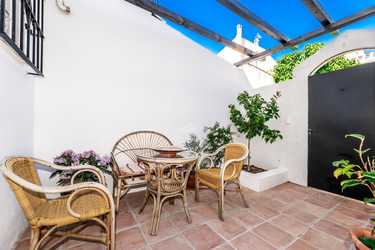 2 Bed Townhouse for sale in Marbella Costa Del Sol, Málaga, Spain
