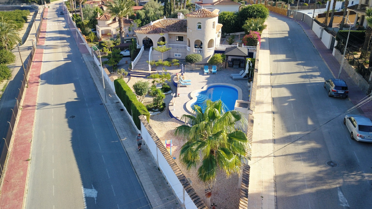 Se vende Villa - Chalet de 5 dormitorios en Costa Blanca, Alicante, España