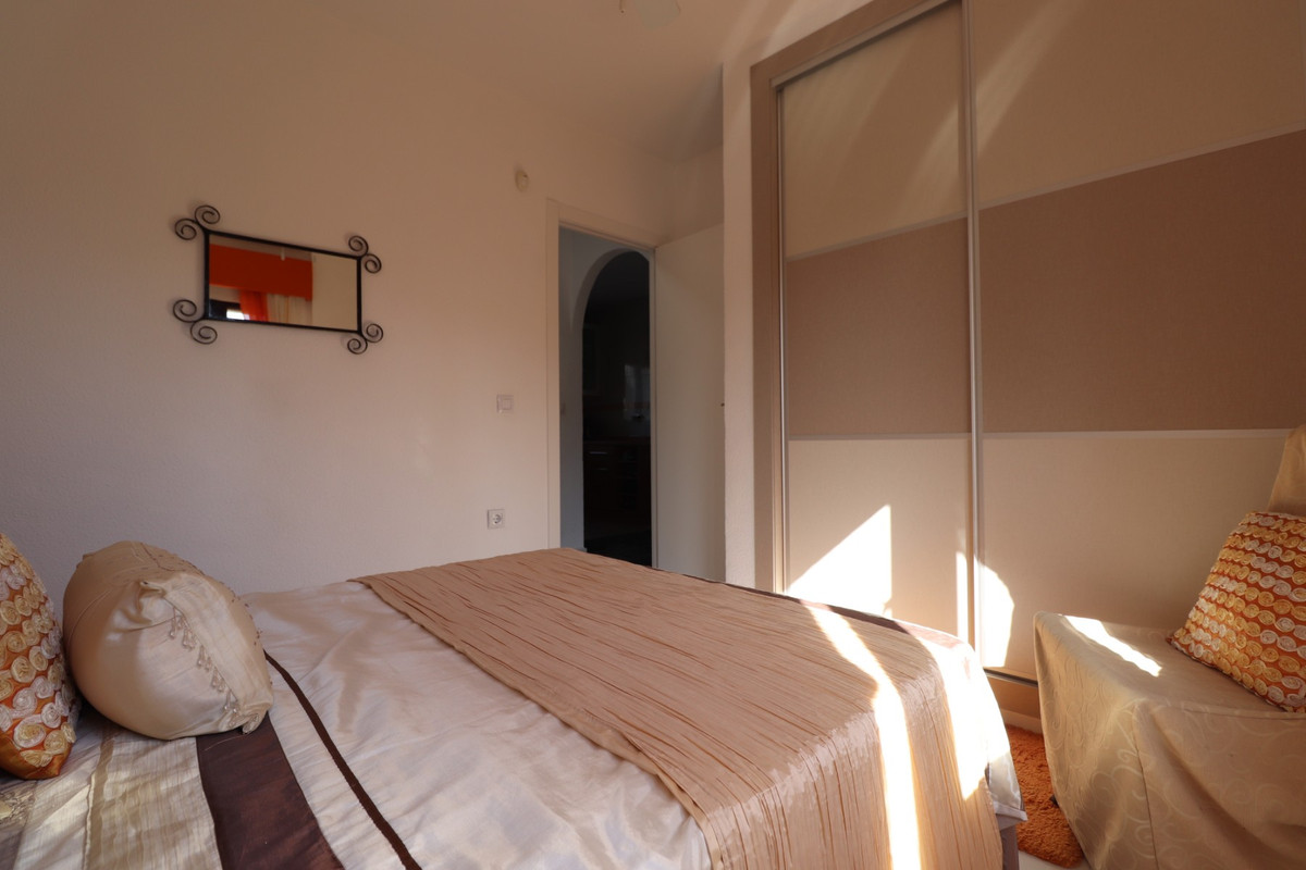 Se vende Villa - Chalet de 5 dormitorios en Costa Blanca, Alicante, España