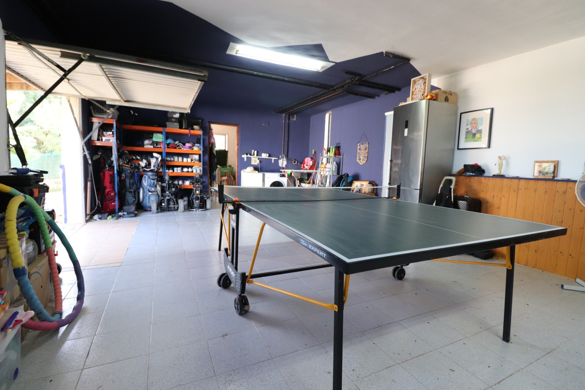 Se vende Villa - Chalet de 5 dormitorios en Costa Blanca, Alicante, España
