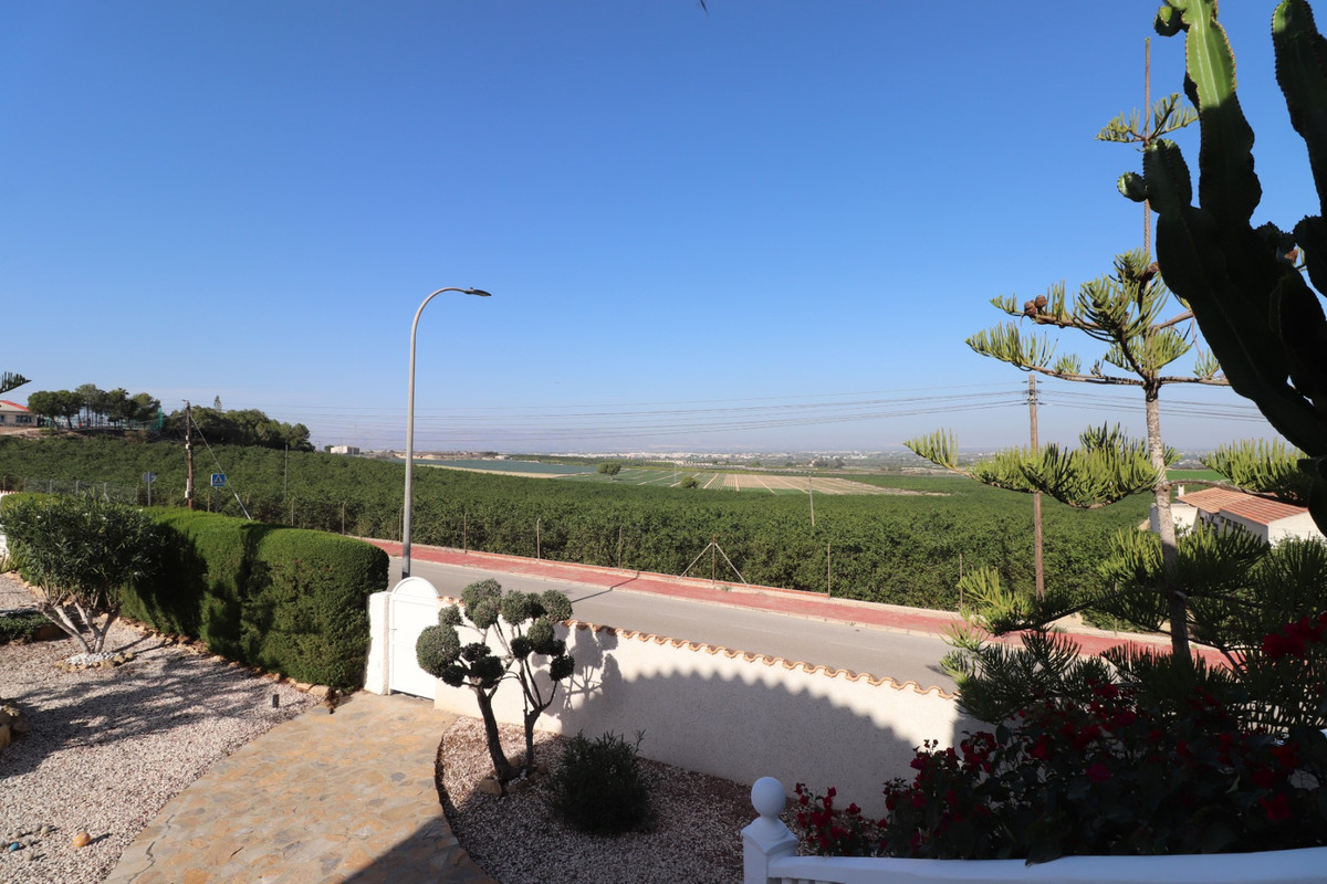Se vende Villa - Chalet de 5 dormitorios en Costa Blanca, Alicante, España