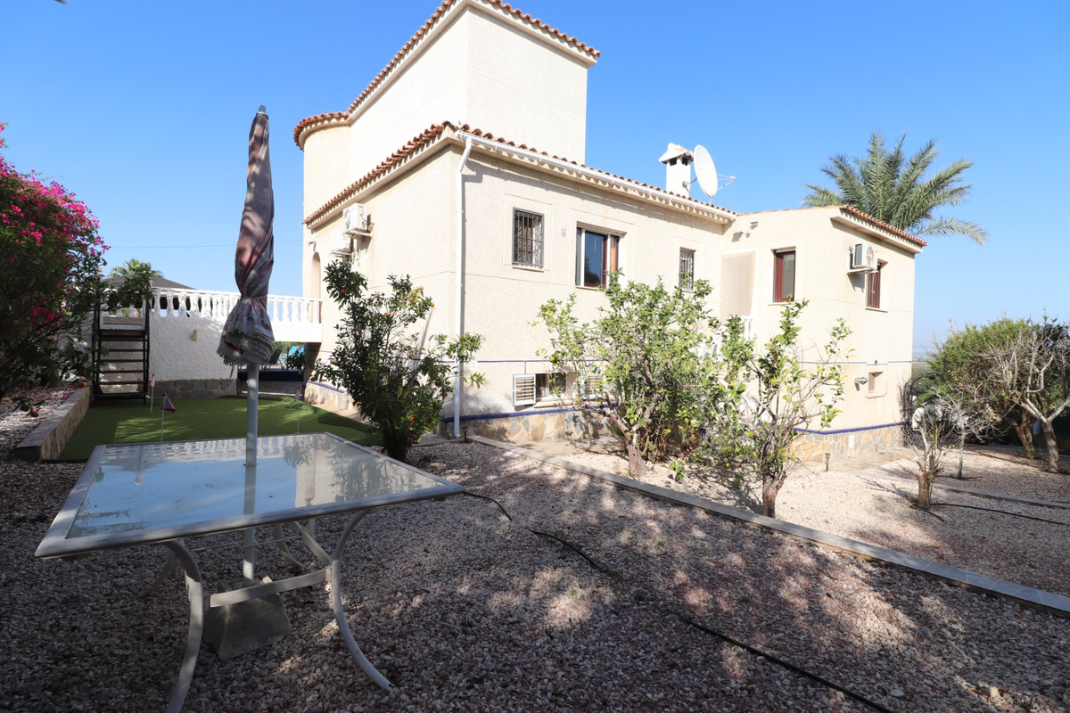 Se vende Villa - Chalet de 5 dormitorios en Costa Blanca, Alicante, España