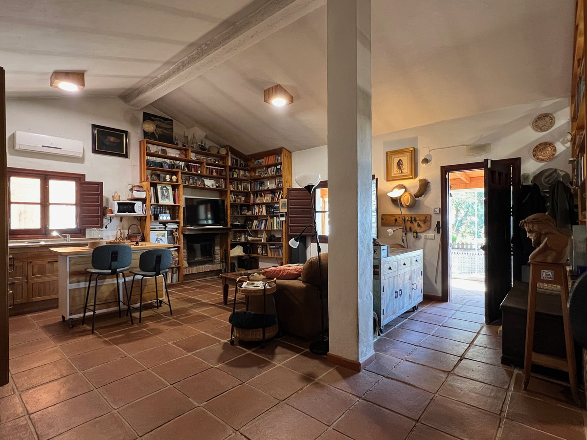 Se vende Villa - Chalet de 3 dormitorios en Costa Del Sol East, Málaga, España