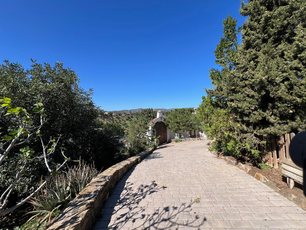 Se vende Villa - Chalet de 3 dormitorios en Costa Del Sol East, Málaga, España