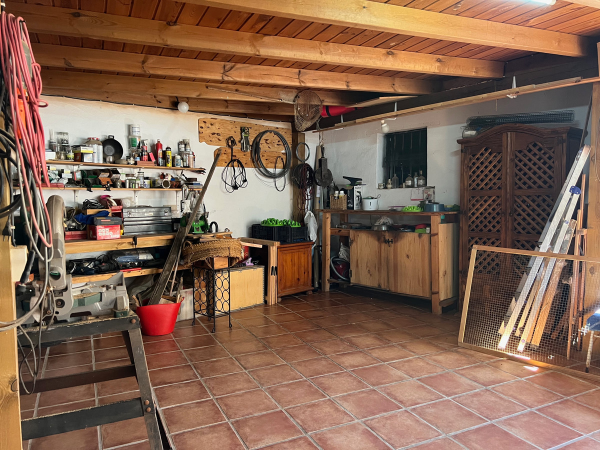 Se vende Villa - Chalet de 3 dormitorios en Costa Del Sol East, Málaga, España
