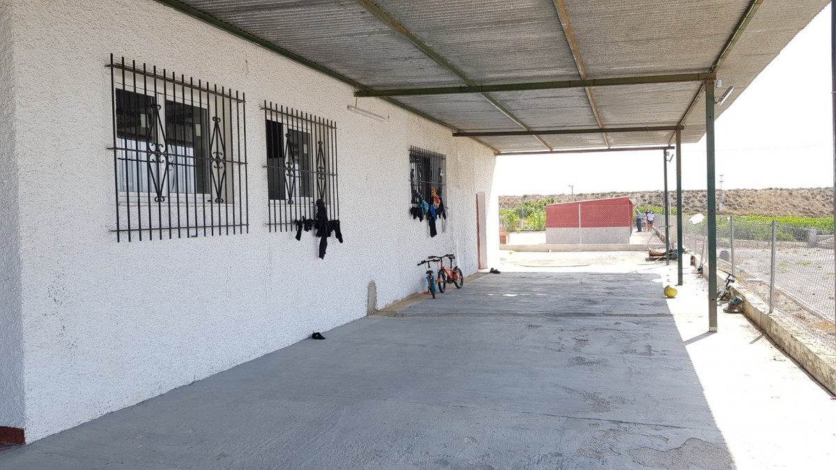 Se vende Finca - Cortijo de 2 dormitorios en Costa Blanca, Alicante, España