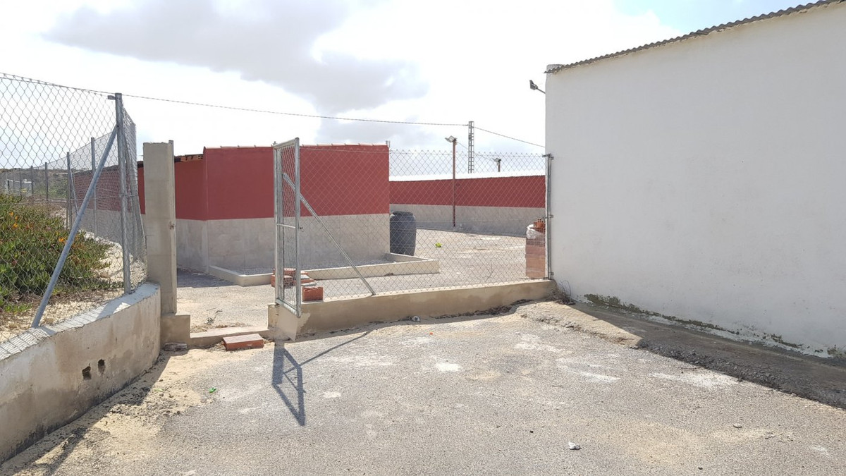 Se vende Finca - Cortijo de 2 dormitorios en Costa Blanca, Alicante, España
