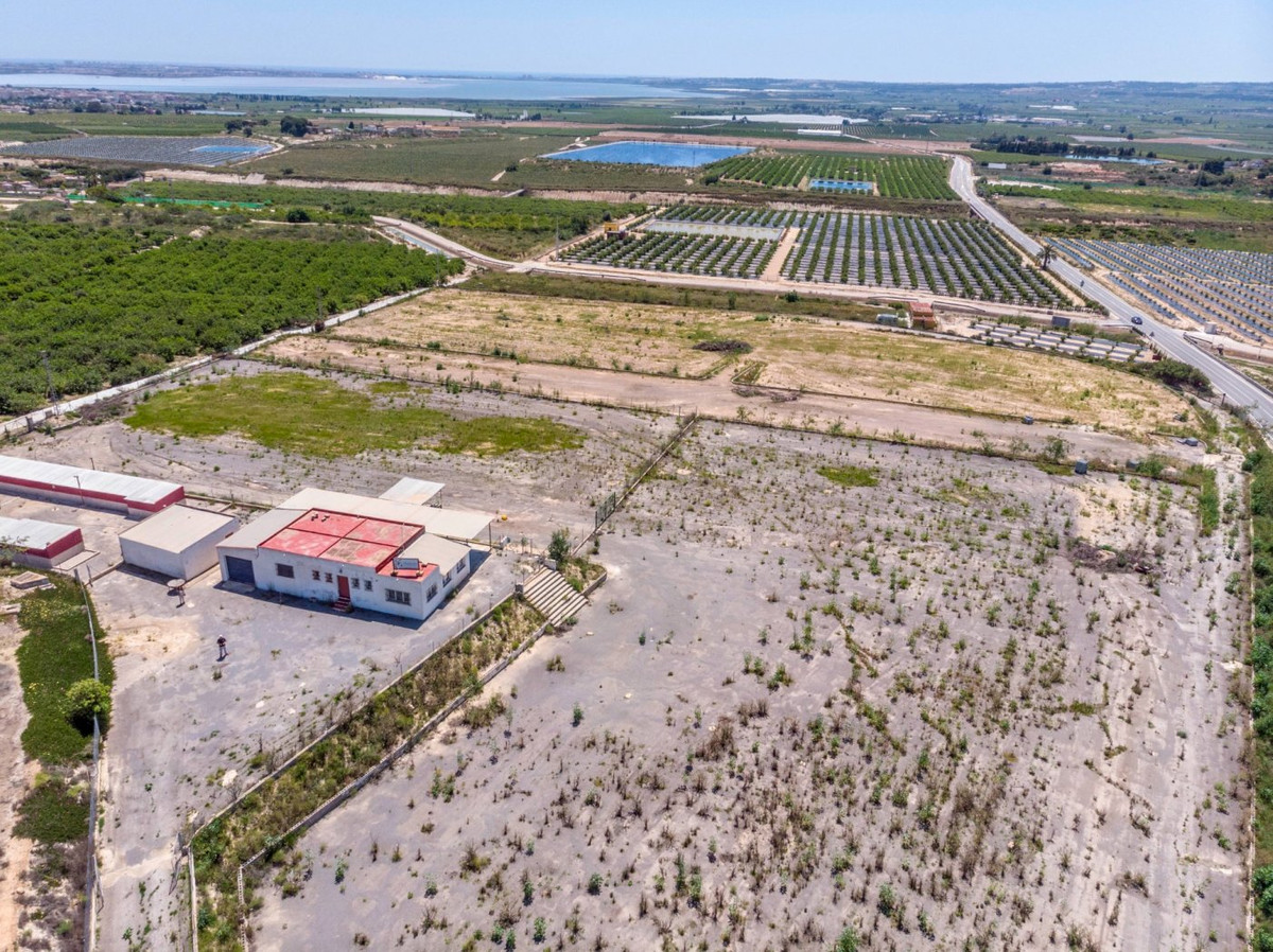 Se vende Finca - Cortijo de 2 dormitorios en Costa Blanca, Alicante, España