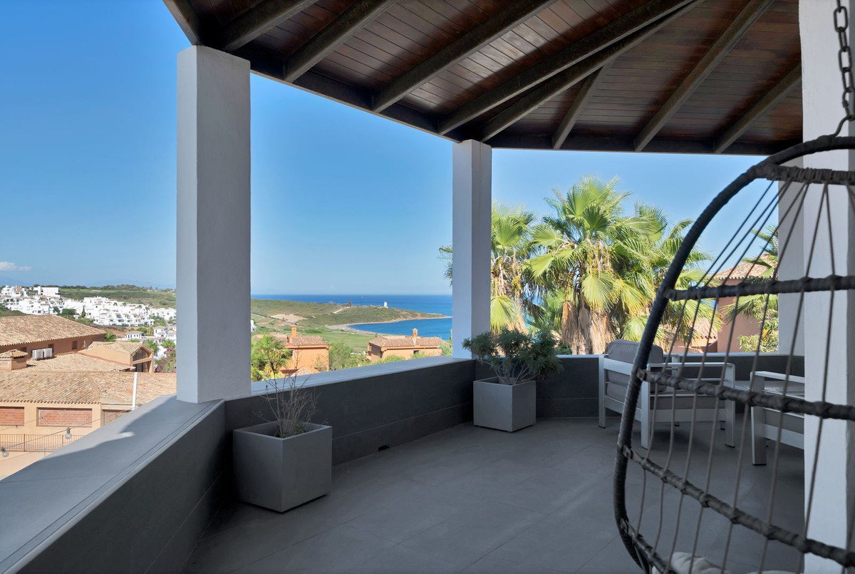 Se vende Villa - Chalet de 4 dormitorios en Costa Del Sol, Cadiz, España