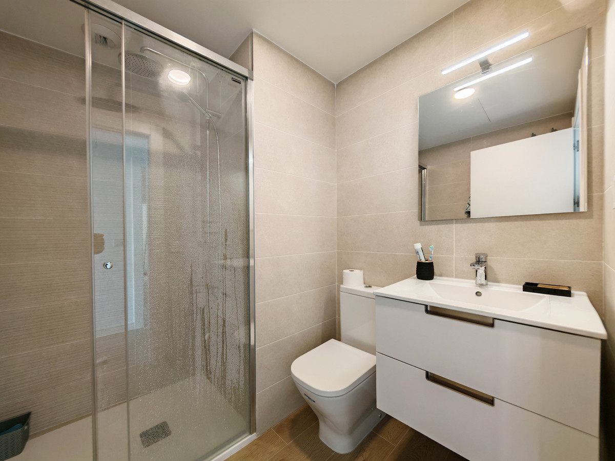 2 Bed Apartment for sale in Estepona Costa Del Sol, Málaga, Spain