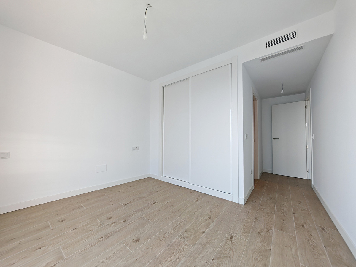 2 Bed Apartment for sale in Estepona Costa Del Sol, Málaga, Spain