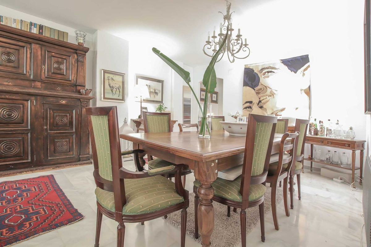 2 Bed Apartment for sale in The Golden Mile Costa Del Sol, Málaga, Spain
