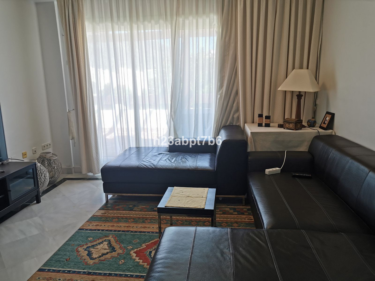 Se vende Apartamento Planta Media de 3 dormitorios en Costa Del Sol, Málaga, España