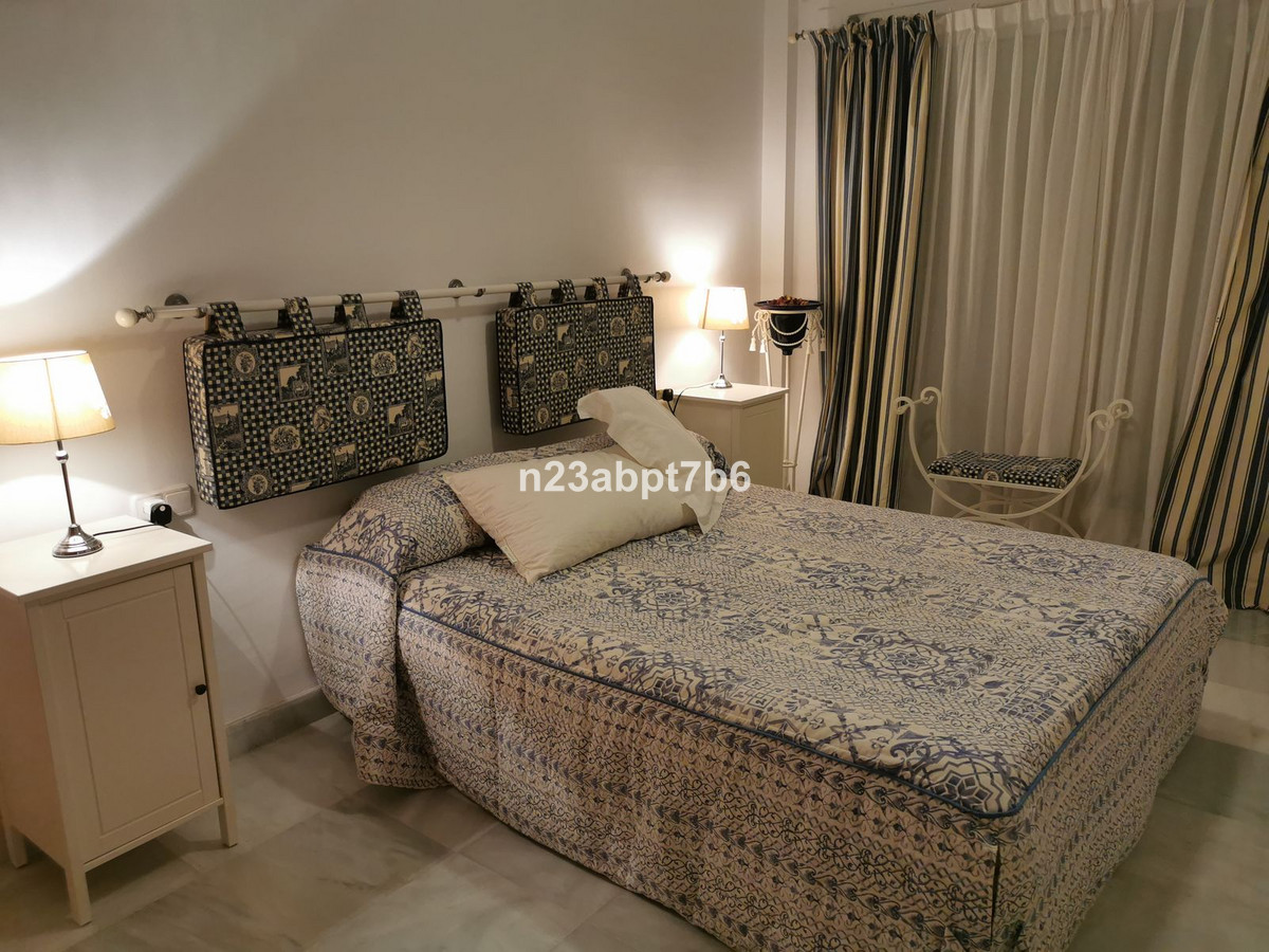 Se vende Apartamento Planta Media de 3 dormitorios en Costa Del Sol, Málaga, España