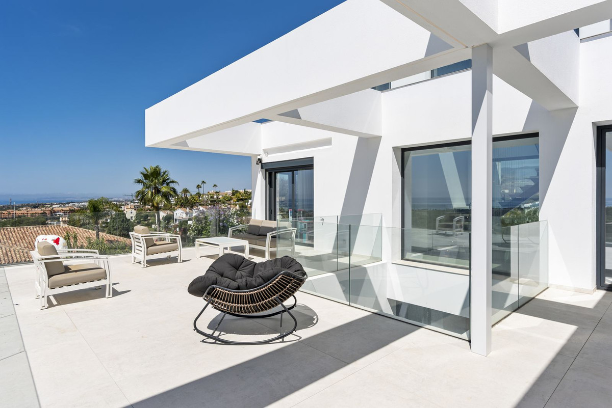 Se vende Villa - Chalet de 6 dormitorios en Costa Del Sol, Málaga, España