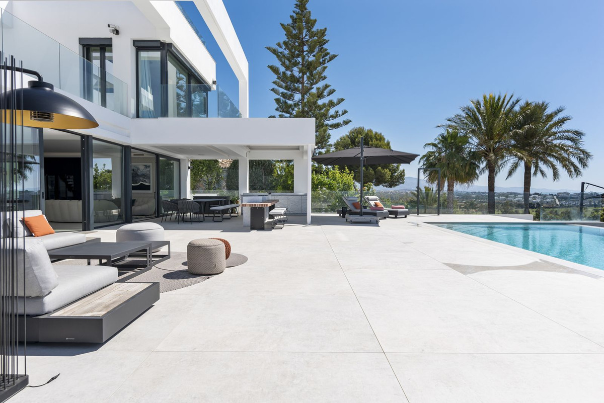 Se vende Villa - Chalet de 6 dormitorios en Costa Del Sol, Málaga, España