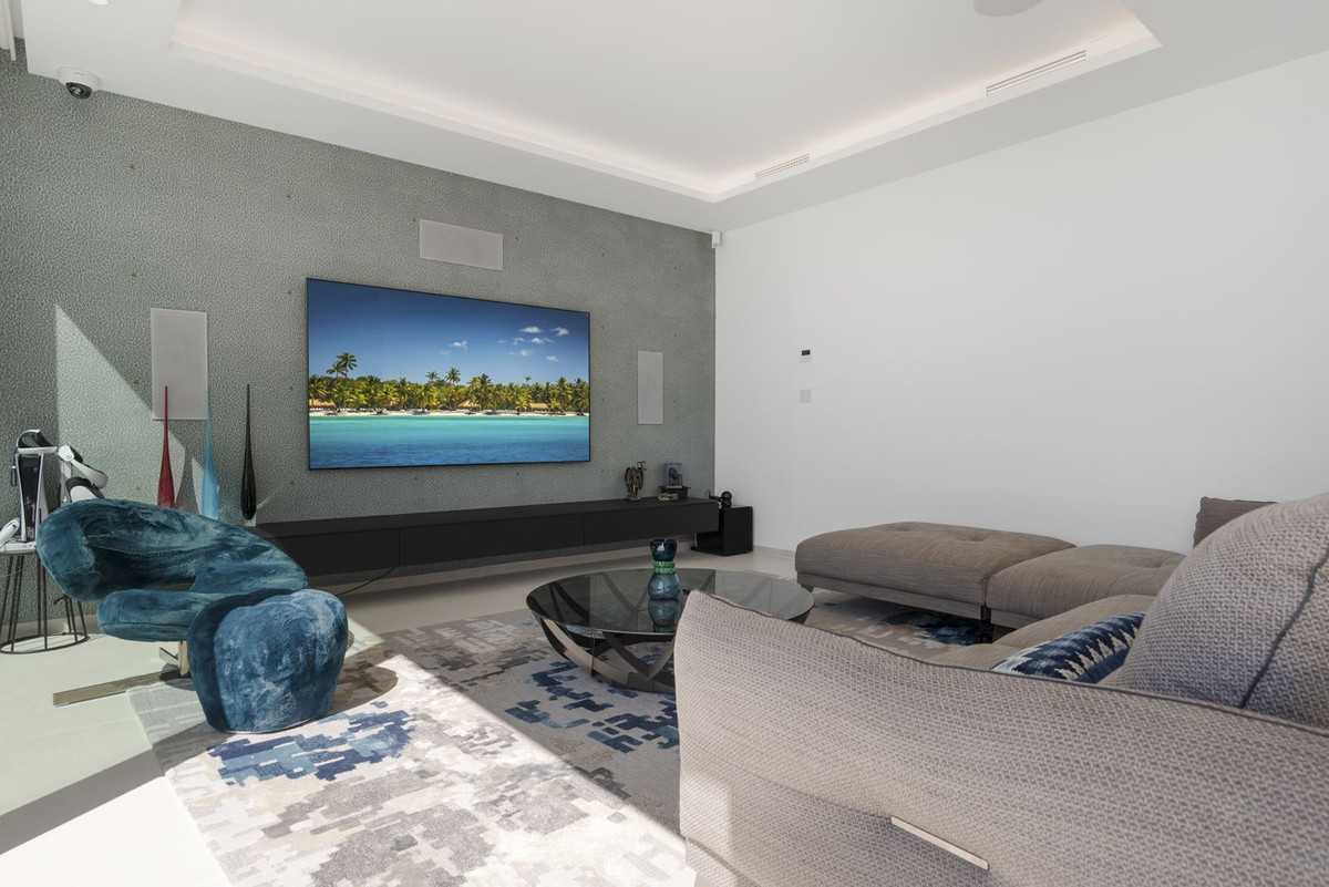 Se vende Villa - Chalet de 6 dormitorios en Costa Del Sol, Málaga, España