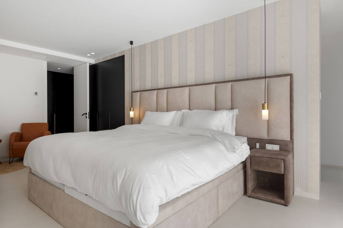 Se vende Villa - Chalet de 6 dormitorios en Costa Del Sol, Málaga, España