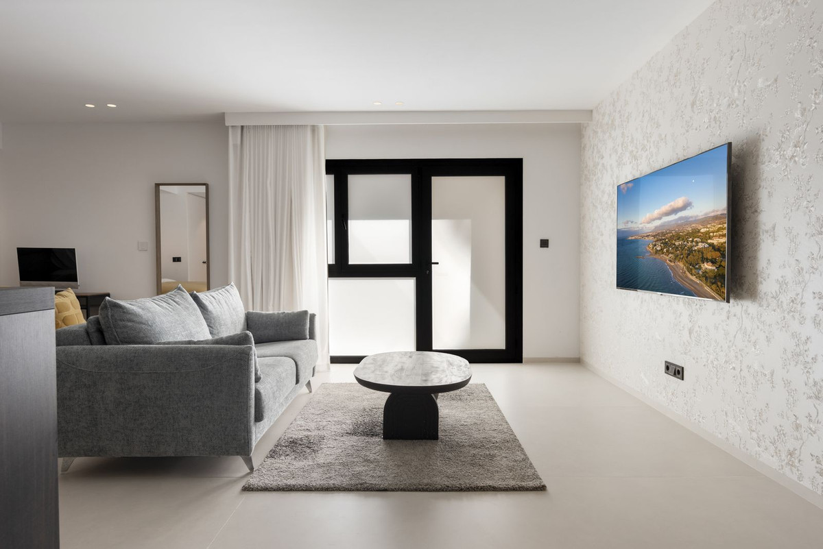 Se vende Villa - Chalet de 6 dormitorios en Costa Del Sol, Málaga, España