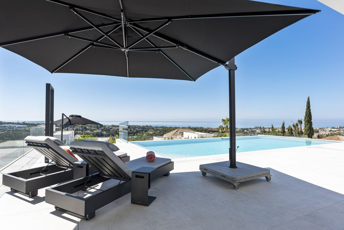 Se vende Villa - Chalet de 6 dormitorios en Costa Del Sol, Málaga, España