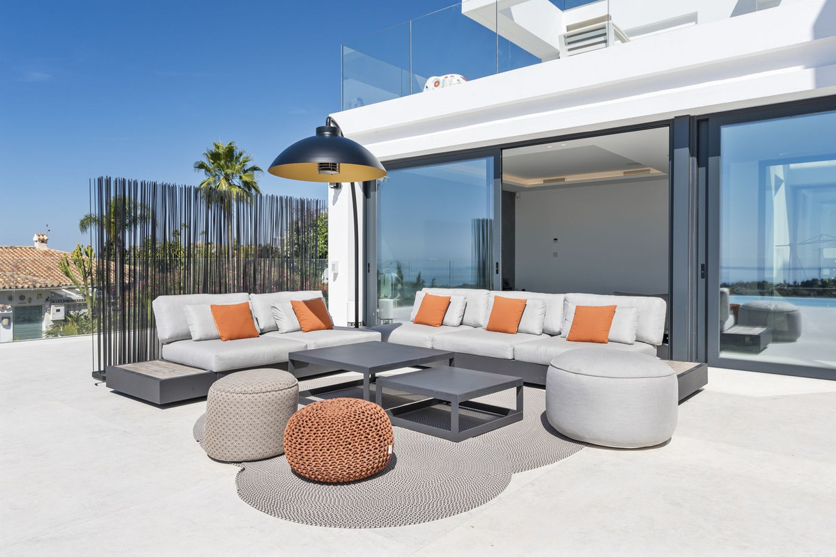 Se vende Villa - Chalet de 6 dormitorios en Costa Del Sol, Málaga, España