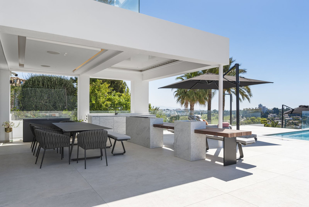Se vende Villa - Chalet de 6 dormitorios en Costa Del Sol, Málaga, España