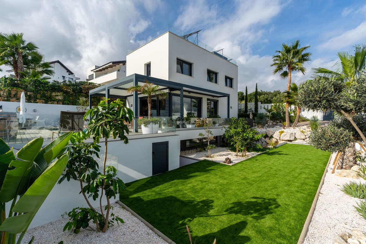 Se vende Villa - Chalet de 3 dormitorios en Costa Del Sol, Málaga, España