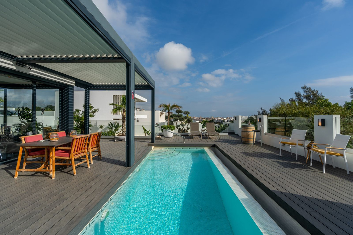 Se vende Villa - Chalet de 3 dormitorios en Costa Del Sol, Málaga, España