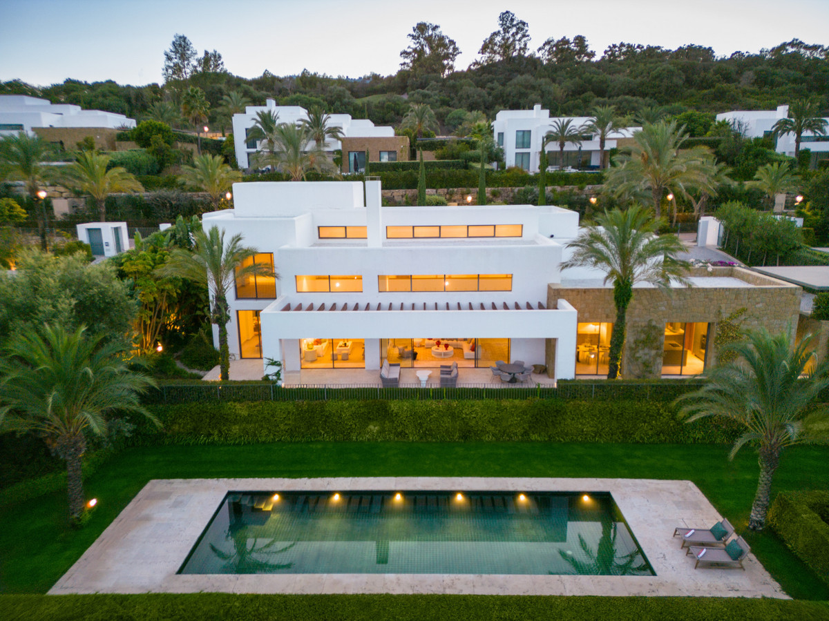 Se vende Villa - Chalet de 6 dormitorios en Costa Del Sol, Málaga, España