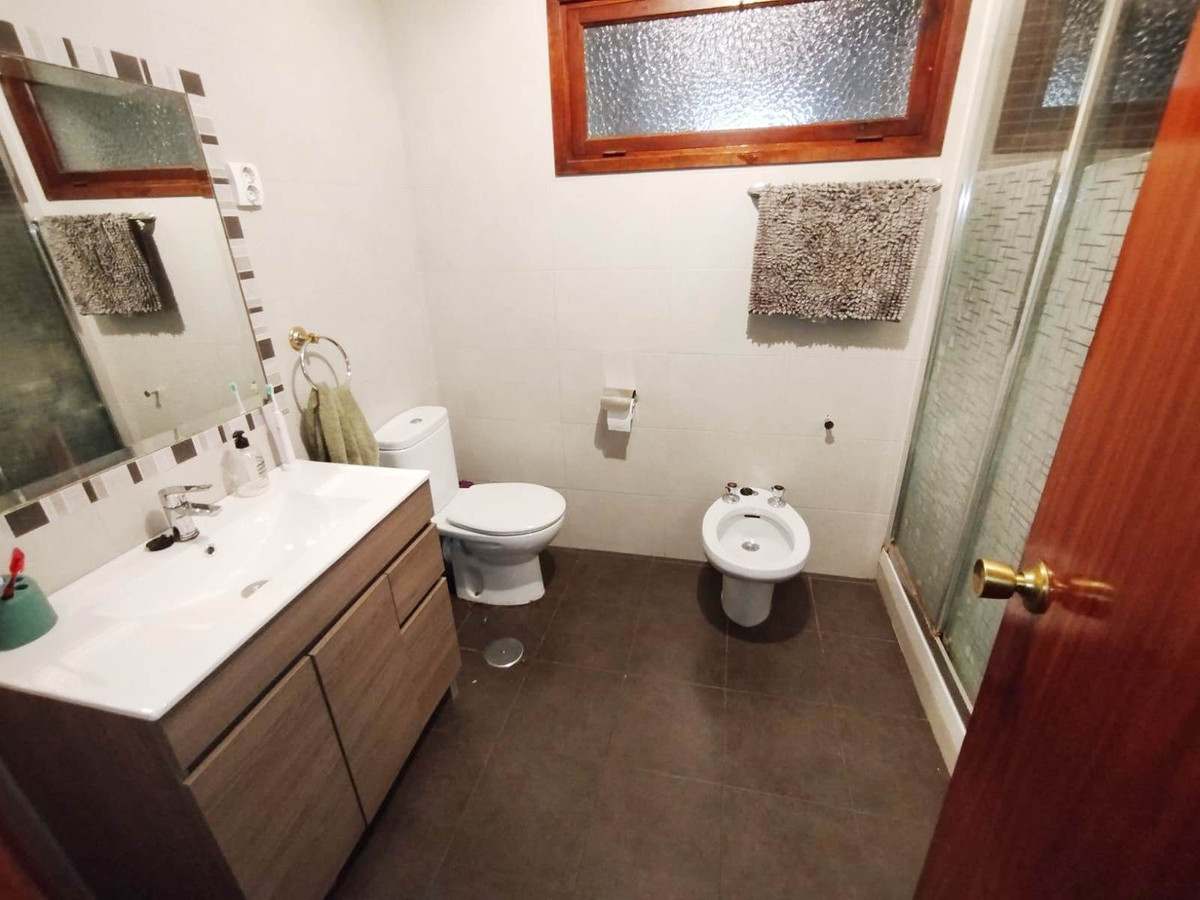 3 Bed Townhouse for sale in Rincón De La Victoria Costa Del Sol East, Málaga, Spain