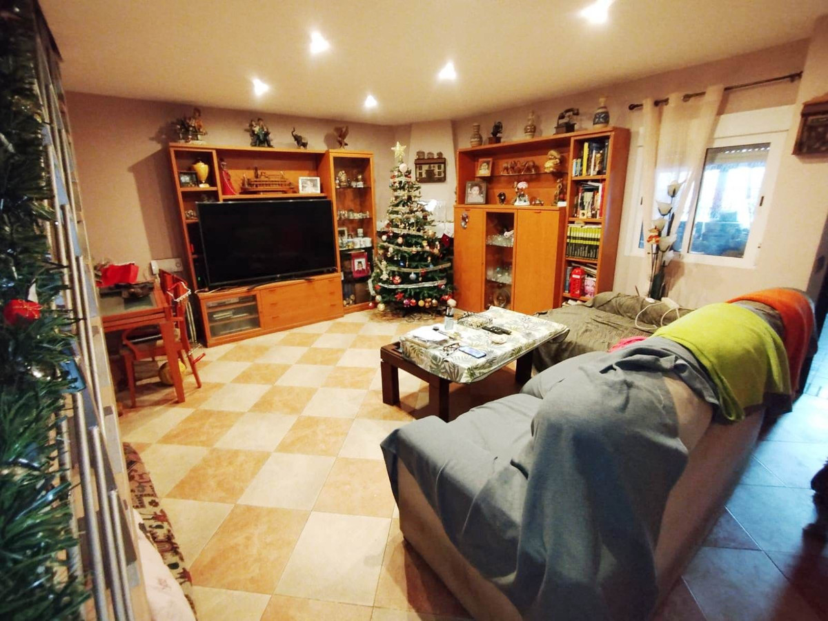 3 Bed Townhouse for sale in Rincón De La Victoria Costa Del Sol East, Málaga, Spain