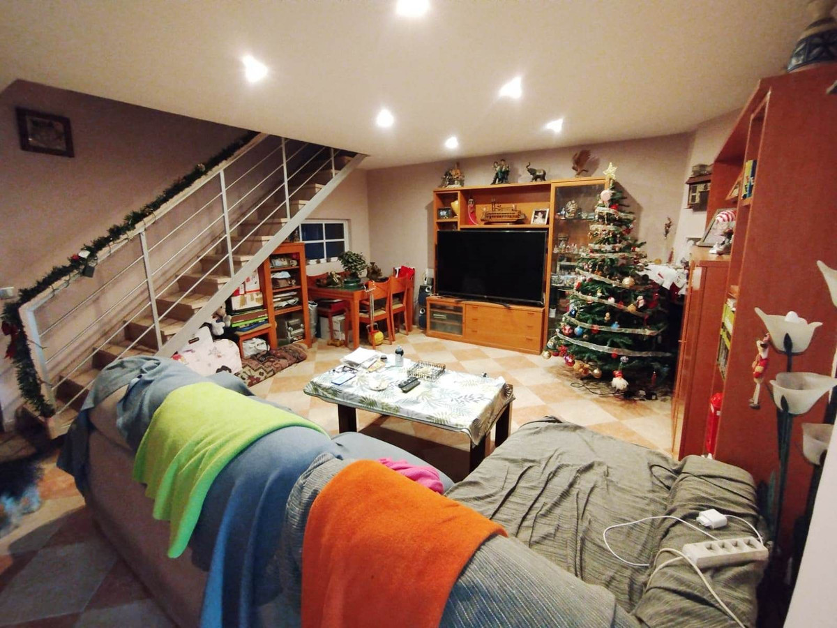 3 Bed Townhouse for sale in Rincón De La Victoria Costa Del Sol East, Málaga, Spain