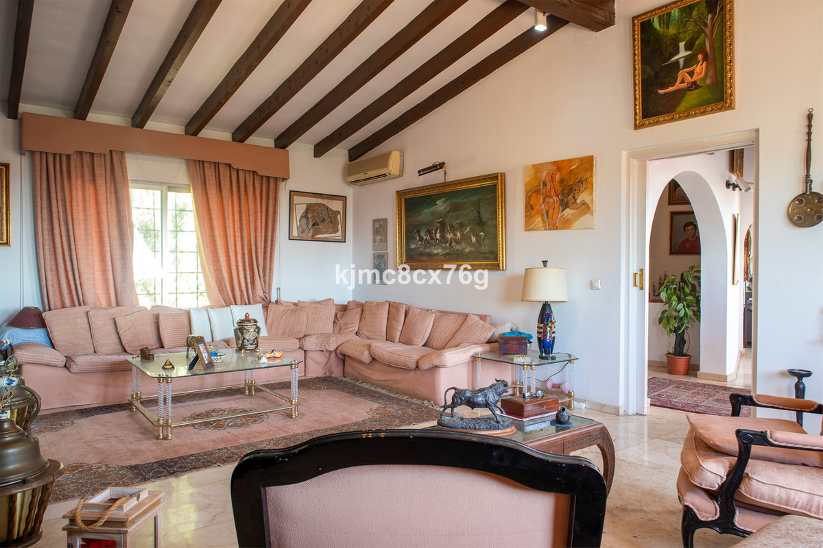 Se vende Villa - Chalet de 4 dormitorios en Costa Del Sol, Málaga, España