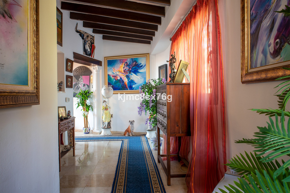 Se vende Villa - Chalet de 4 dormitorios en Costa Del Sol, Málaga, España